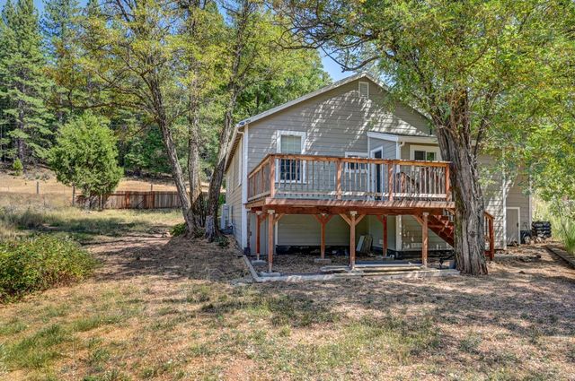 716 Railroad Flat Rd, Mokelumne Hill, CA 95245