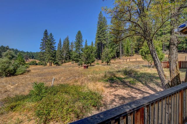 716 Railroad Flat Rd, Mokelumne Hill, CA 95245