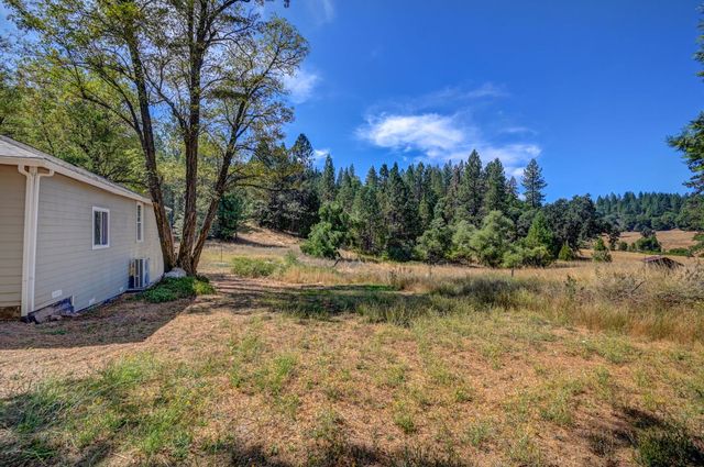 716 Railroad Flat Rd, Mokelumne Hill, CA 95245