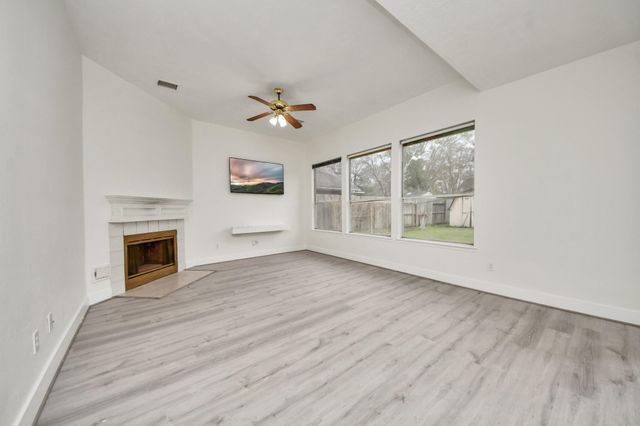 1802 Diamond Brook Drive, Houston, TX 77062