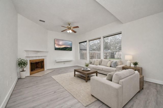 1802 Diamond Brook Drive, Houston, TX 77062