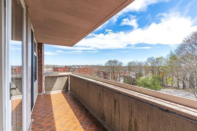 36 Eliot St 38, Milton, MA 02186