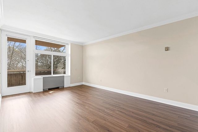 36 Eliot St 38, Milton, MA 02186