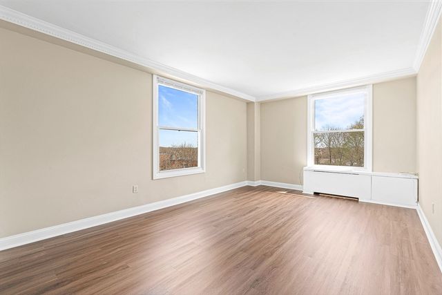 36 Eliot St 38, Milton, MA 02186