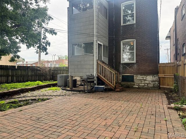 4215 Gannett Street, St Louis, MO 63116