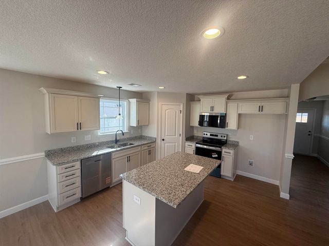 552 Adventure Isla Way, Campobello, SC 29322