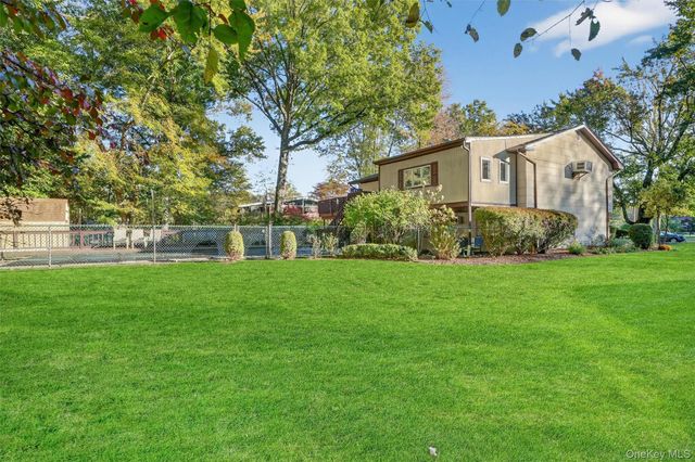 22 Parkside Drive, Congers, NY 10920