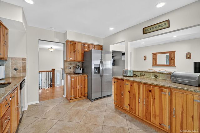 22 Parkside Drive, Congers, NY 10920