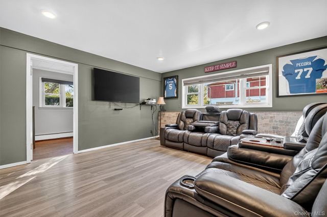 22 Parkside Drive, Congers, NY 10920