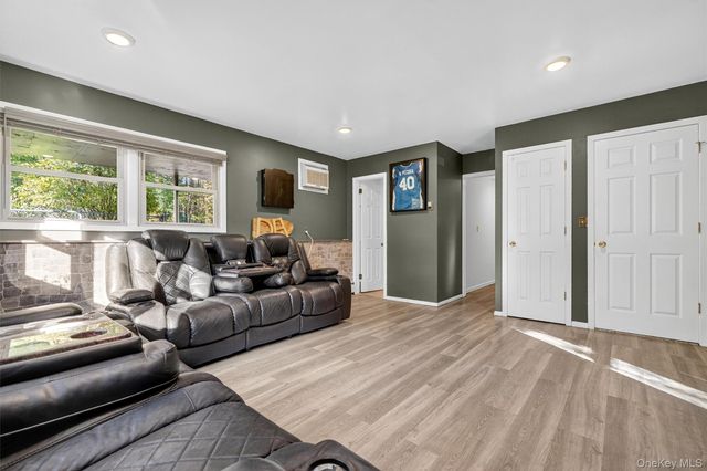 22 Parkside Drive, Congers, NY 10920