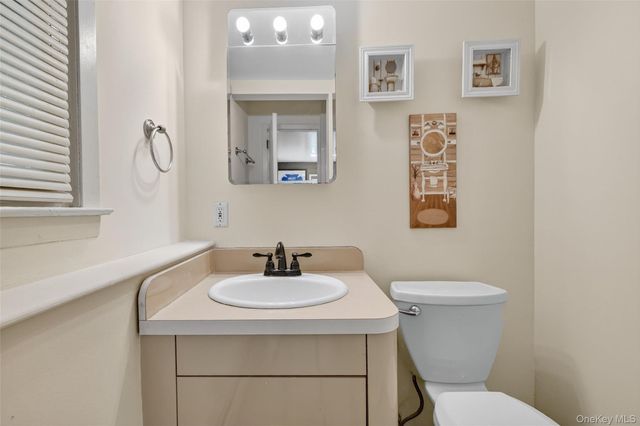 22 Parkside Drive, Congers, NY 10920