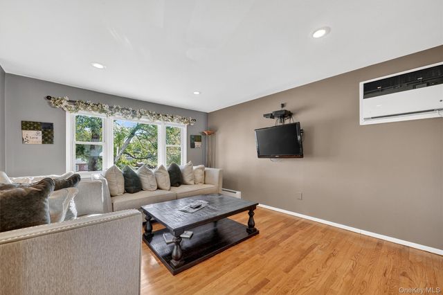 22 Parkside Drive, Congers, NY 10920