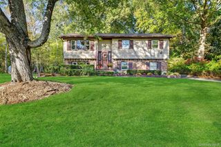22 Parkside Drive, Congers, NY 10920