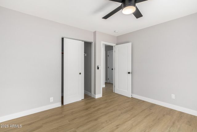 6534 W GRANDVIEW Road, Glendale, AZ 85306