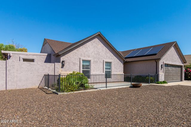 6534 W GRANDVIEW Road, Glendale, AZ 85306