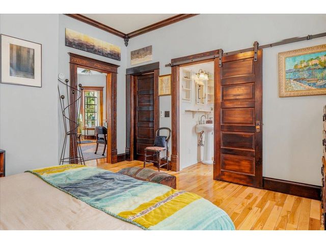 220 W 4th St, Loveland, CO 80537
