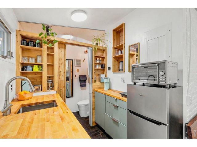 220 W 4th St, Loveland, CO 80537
