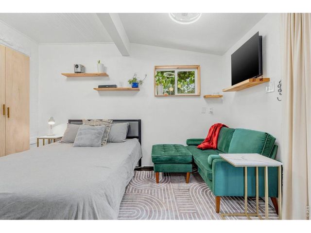 220 W 4th St, Loveland, CO 80537