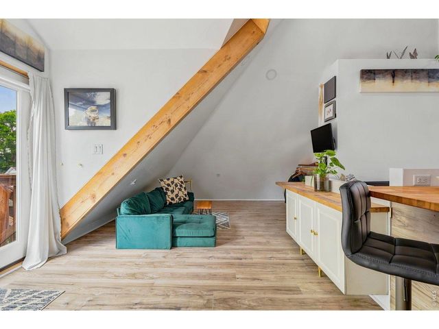 220 W 4th St, Loveland, CO 80537