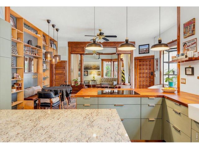 220 W 4th St, Loveland, CO 80537
