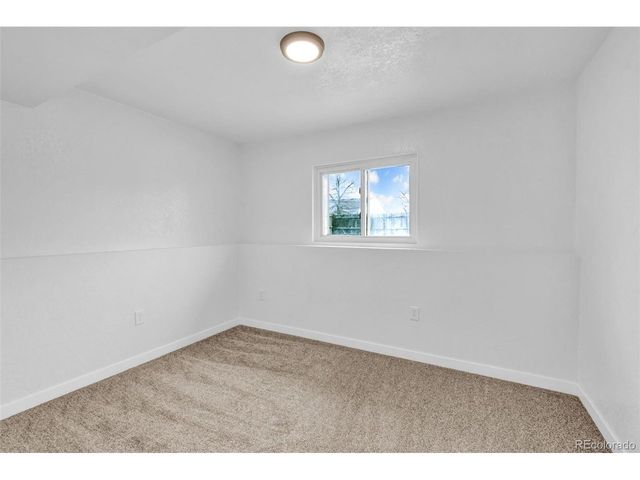 236 Jefferson Dr, Bennett, CO 80102