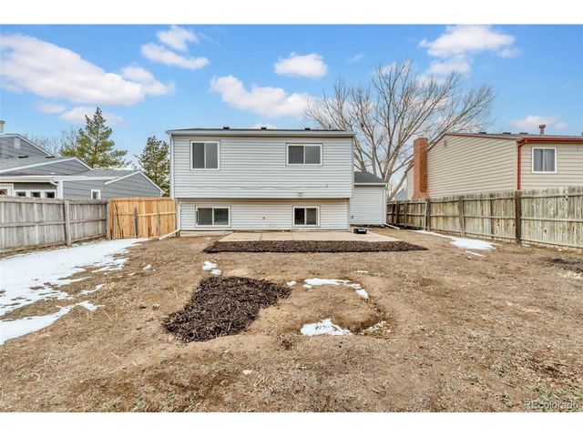 236 Jefferson Dr, Bennett, CO 80102