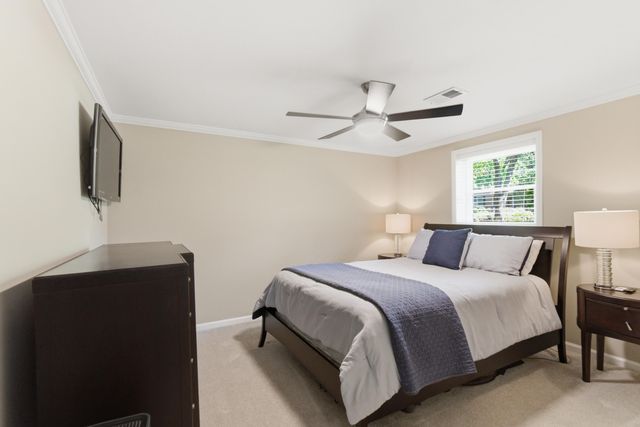 2938 Montavesta Road, Lexington, KY 40502
