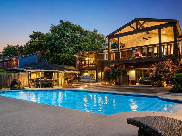 2938 Montavesta Road, Lexington, KY 40502