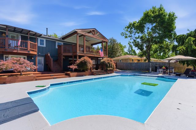 2938 Montavesta Road, Lexington, KY 40502