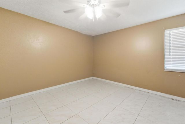 1809 SW Morelia Lane, Port St Lucie, FL 34953