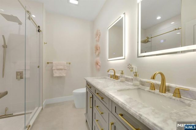 106 Brandon Court, Montvale, NJ 07645