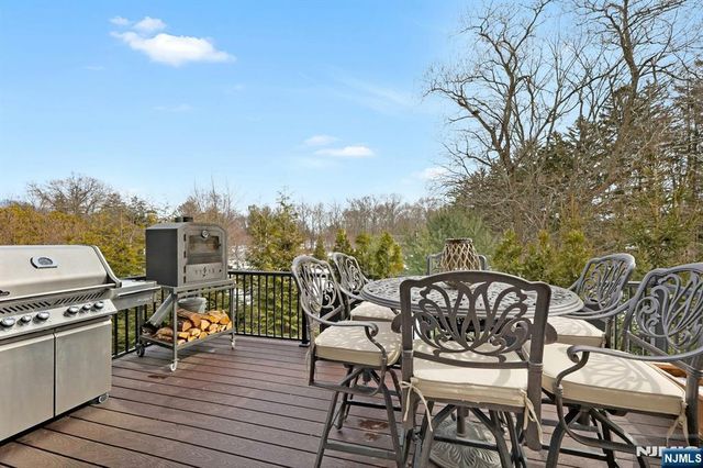 106 Brandon Court, Montvale, NJ 07645