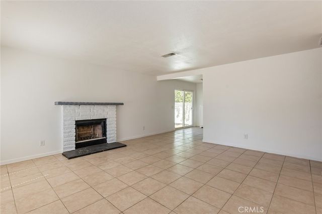40712 179th E, Lancaster, CA 93535