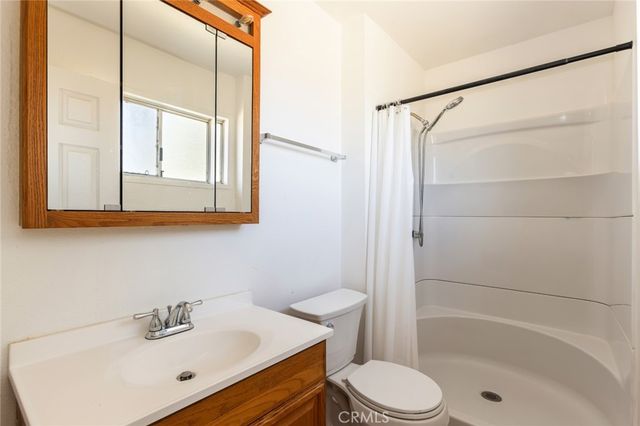 40712 179th E, Lancaster, CA 93535