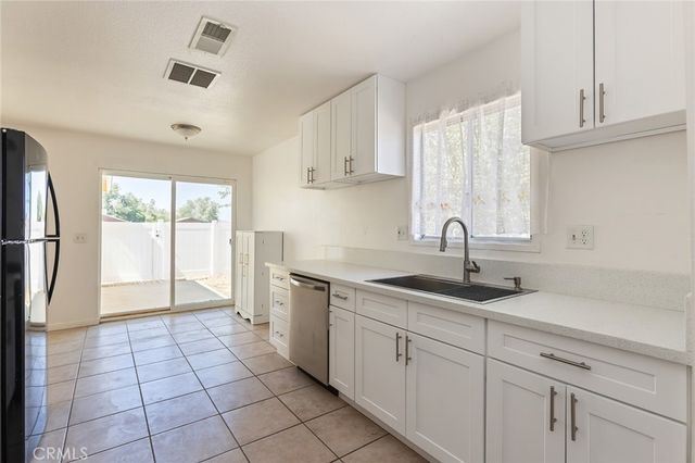 40712 179th E, Lancaster, CA 93535