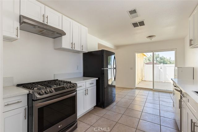 40712 179th E, Lancaster, CA 93535