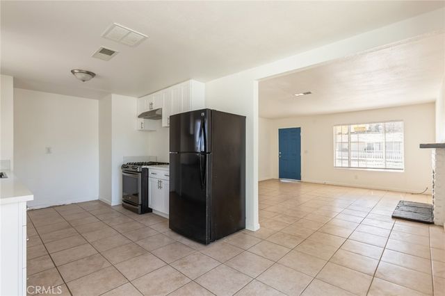 40712 179th E, Lancaster, CA 93535