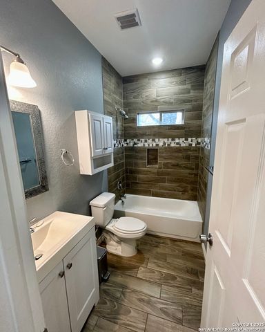 1214 Chalmers Ave, San Antonio, TX 78211