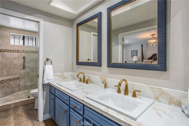 21815 Strawberry Lane, Canyon Lake, CA 92587