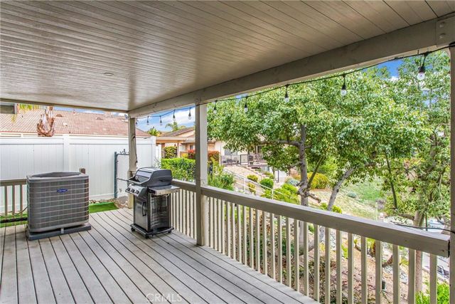 21815 Strawberry Lane, Canyon Lake, CA 92587