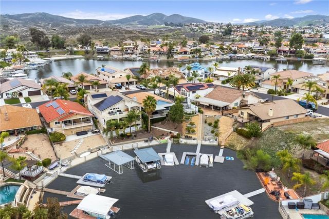 21815 Strawberry Lane, Canyon Lake, CA 92587