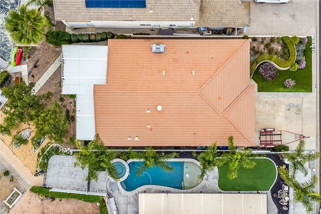 21815 Strawberry Lane, Canyon Lake, CA 92587