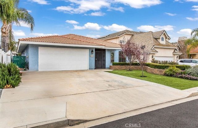 21815 Strawberry Lane, Canyon Lake, CA 92587