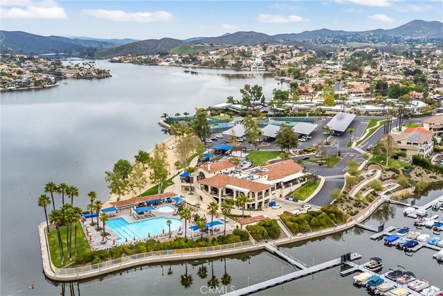 21815 Strawberry Lane, Canyon Lake, CA 92587