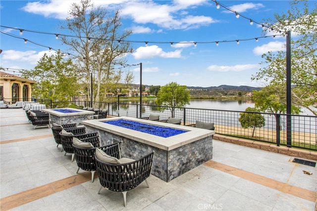 21815 Strawberry Lane, Canyon Lake, CA 92587