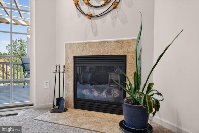 2816 MIMOSA LN, Lancaster, PA 17601