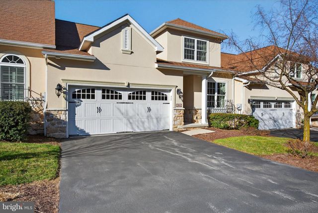 2816 MIMOSA LN, Lancaster, PA 17601