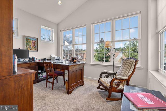 2816 MIMOSA LN, Lancaster, PA 17601