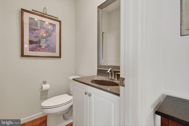 2816 MIMOSA LN, Lancaster, PA 17601