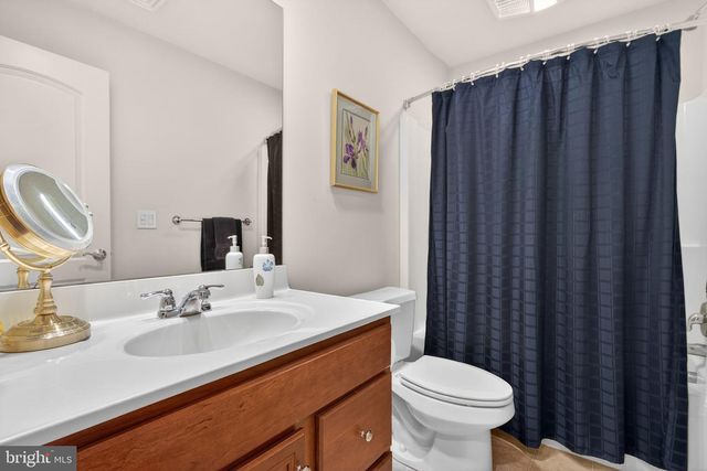 2816 MIMOSA LN, Lancaster, PA 17601